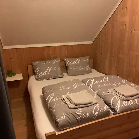 Sjarmerende Sentralt I Vest-telemark Hoydalsmo