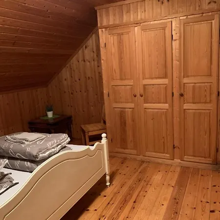 Sjarmerende Sentralt I Vest-telemark Nyaraló